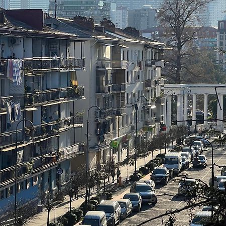 Апартаменты От Зуры Batumi Eksteriør billede